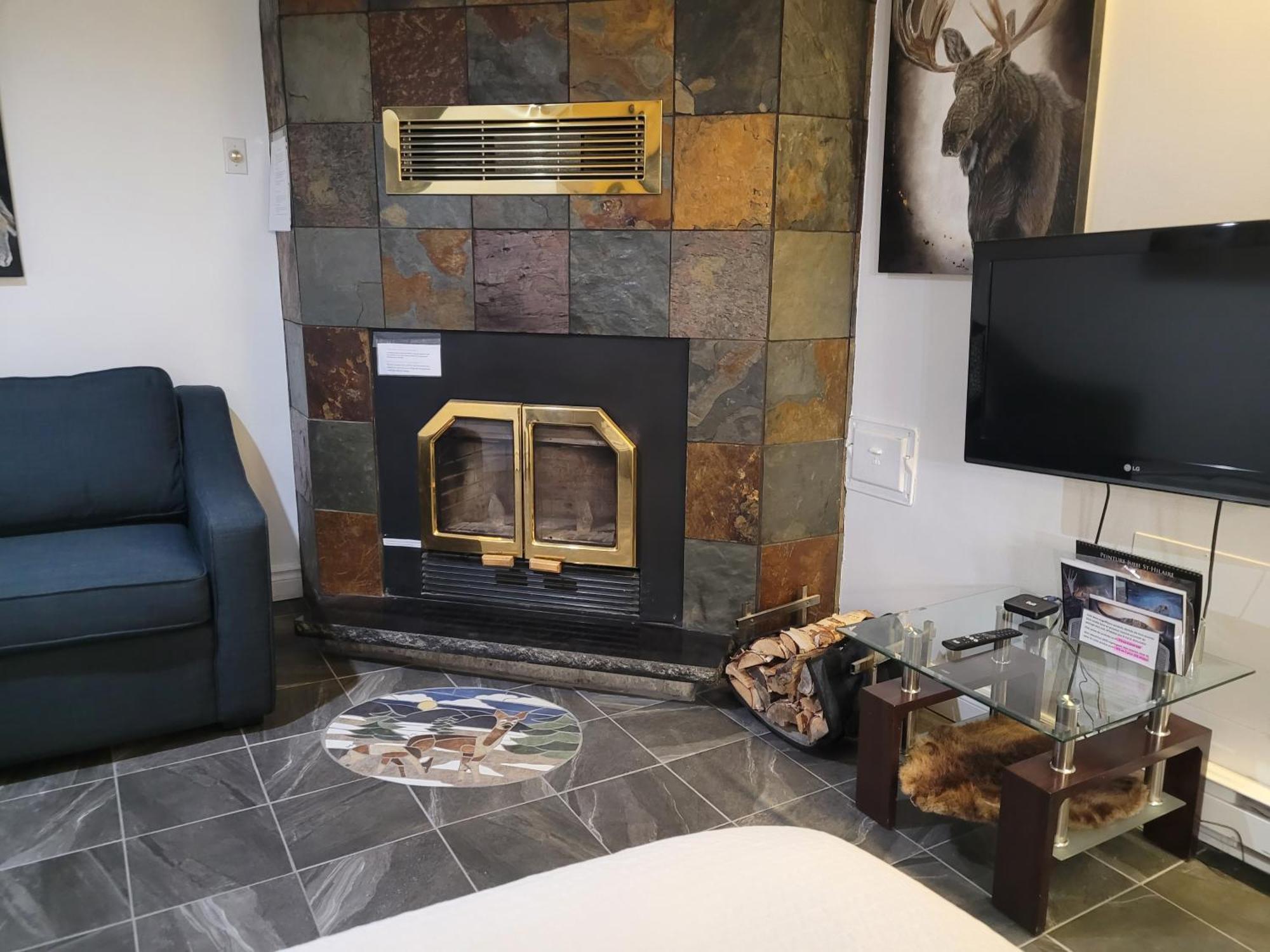 Appartement Bellevue Saint-Félicien Exterior foto
